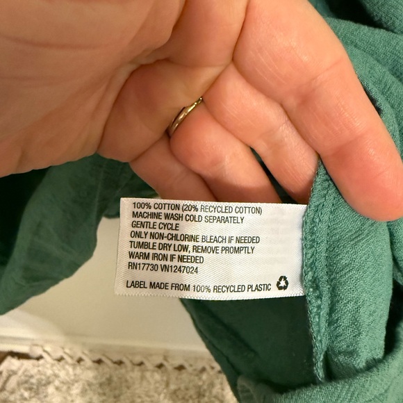 2/$30 Universal Thread Green Sleeveless Button Front Dress with Pockets Size M - Picture 7 of 8